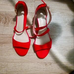 Faux red suede size 11 by Dream Pairs.